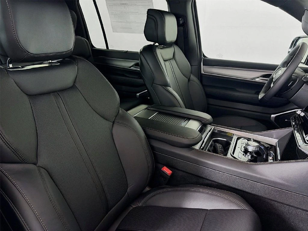 2026 Jeep Grand Wagoneer Limited Altitude - Photo 30