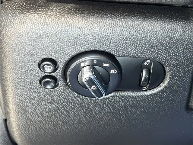 2022 Mini Cooper Hardtop S photo 11