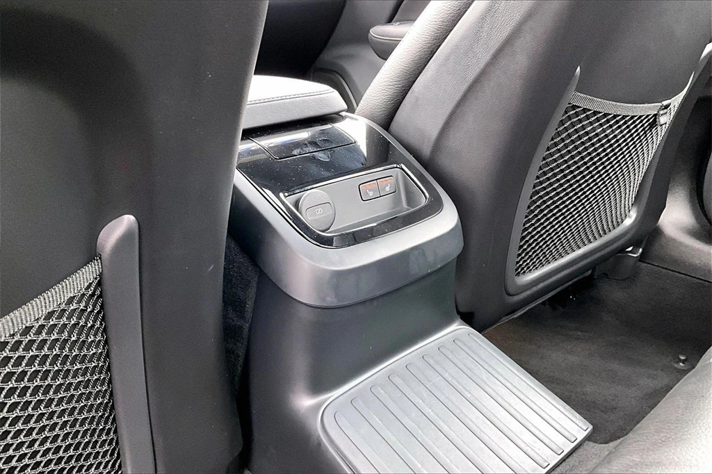 2023 Volvo - image 10