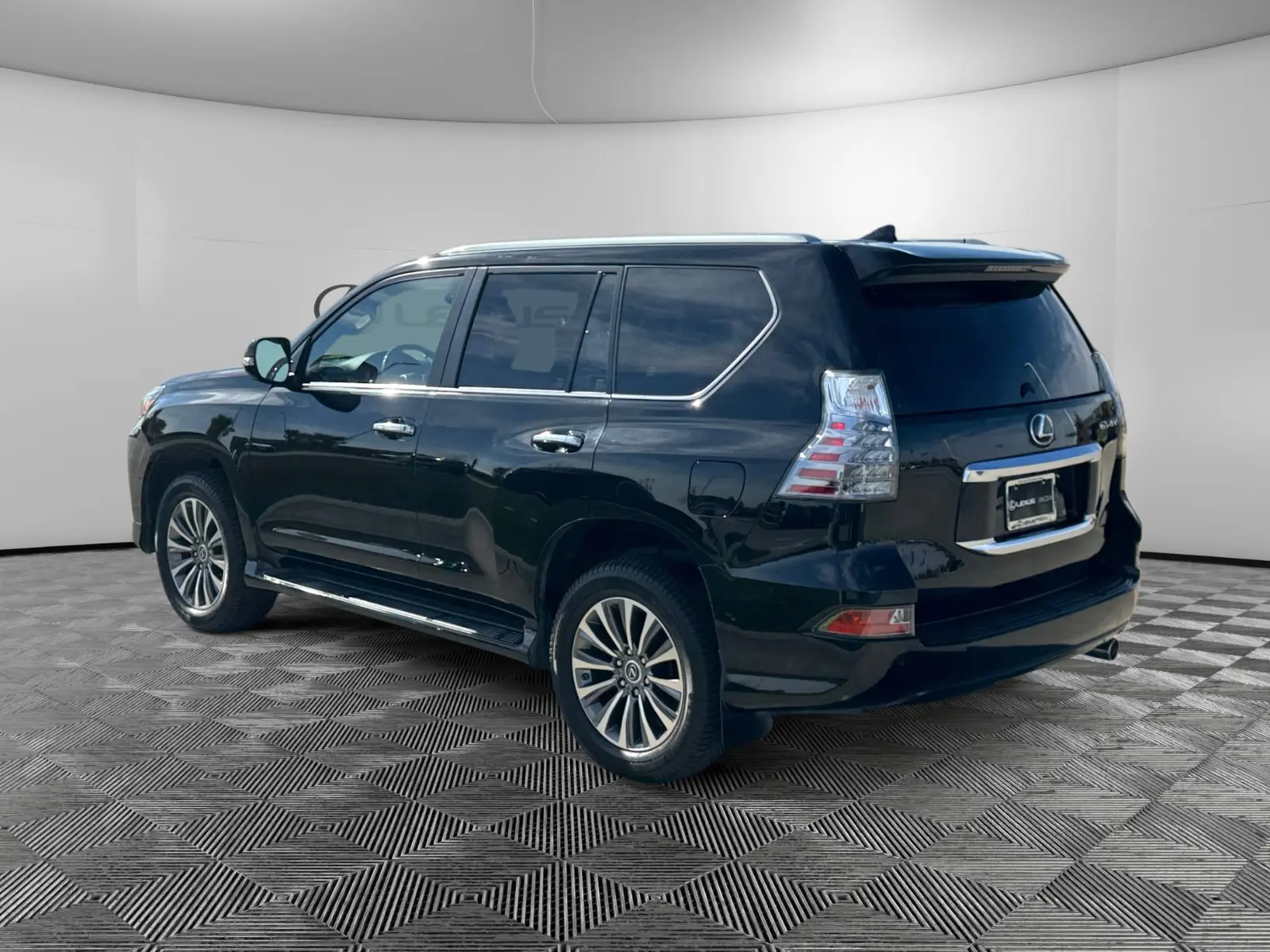 2021 Lexus GX 460 Luxury photo 3
