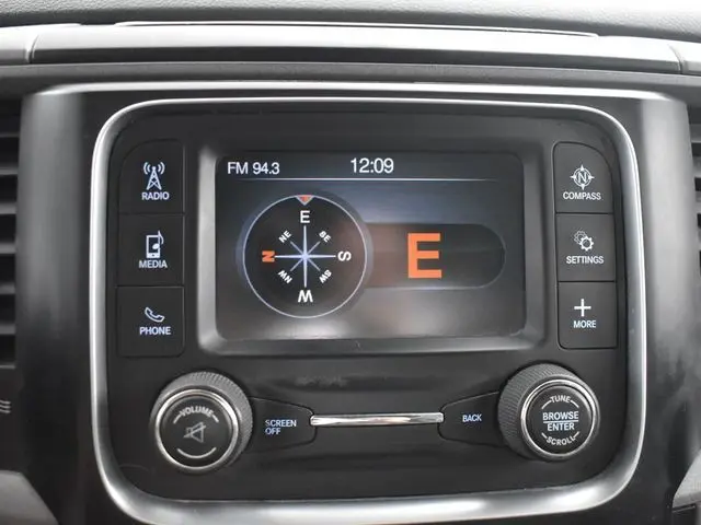 2015 Ram 1500 Tradesman photo 18