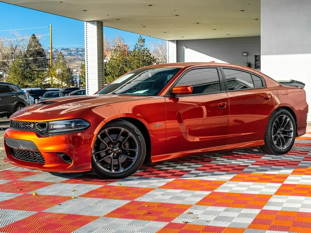 2020 Dodge Charger Scat Pack's photo