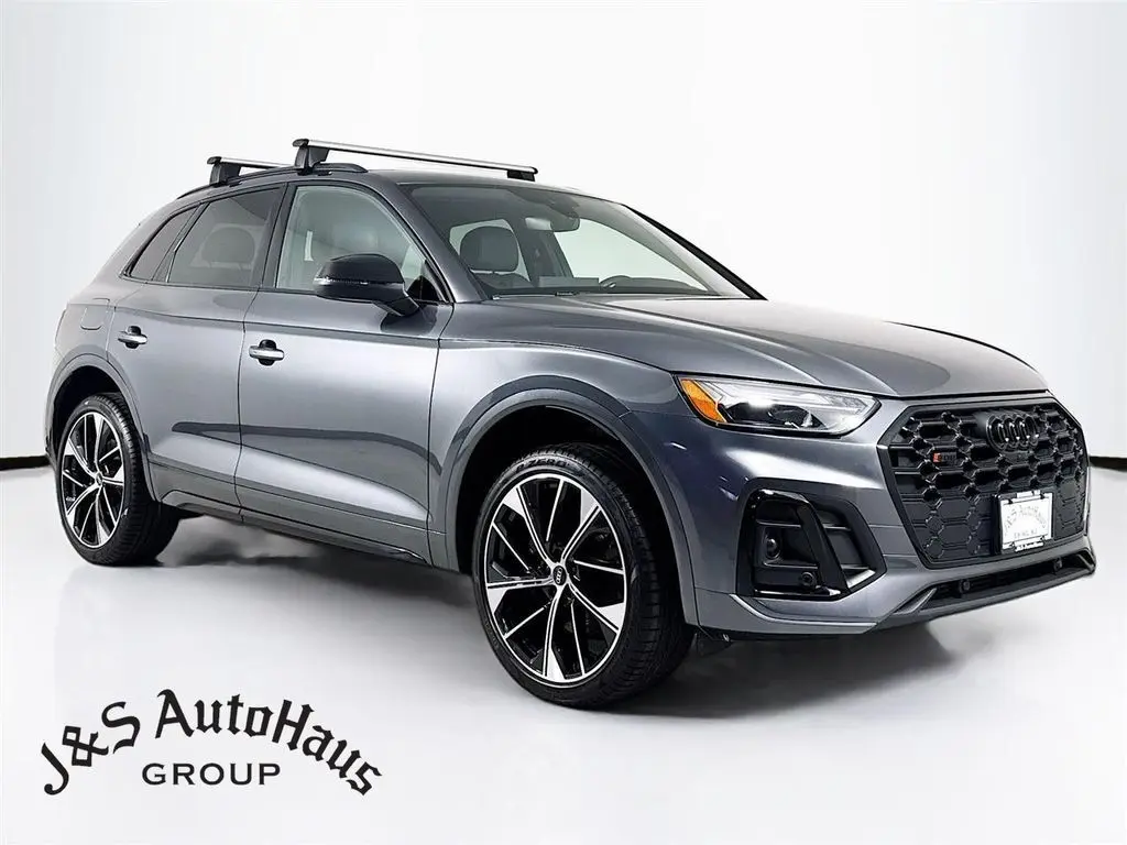 2024 Audi SQ5 Premium Plus's photo