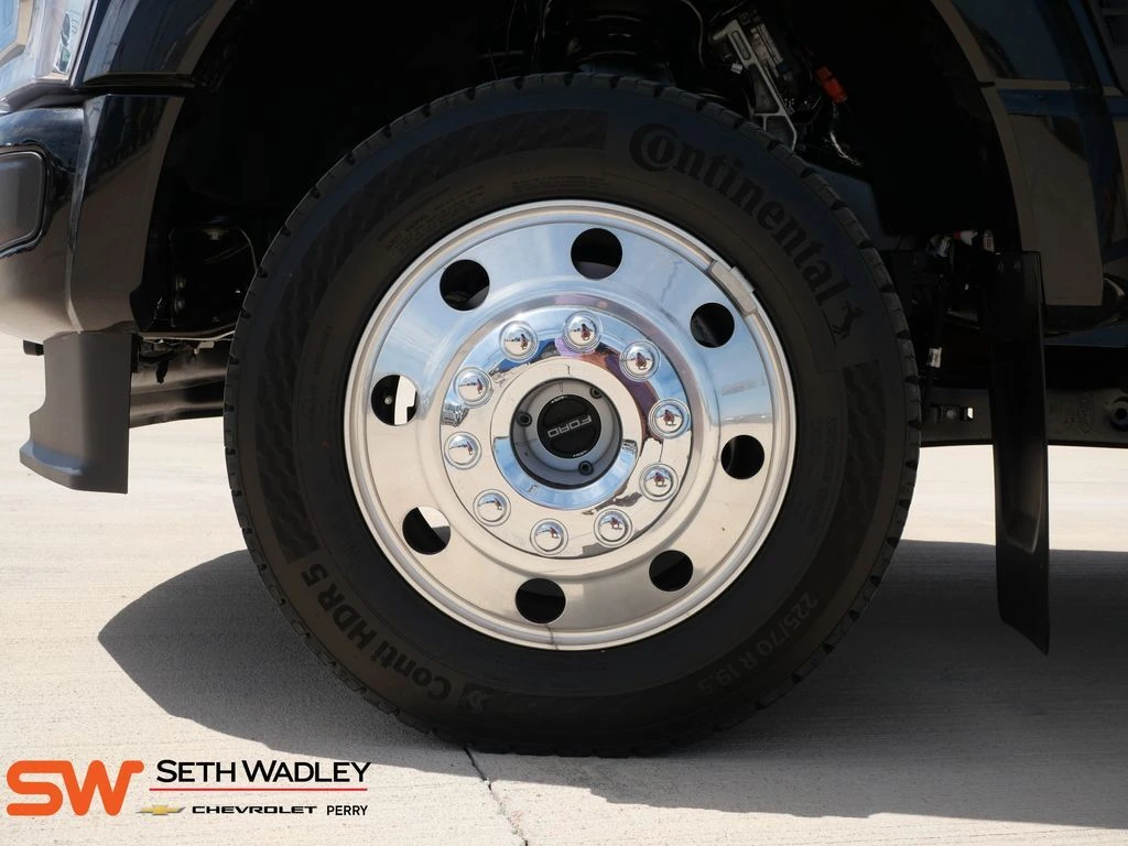 2026 Ford F-450 Super Duty Platinum - Photo 10