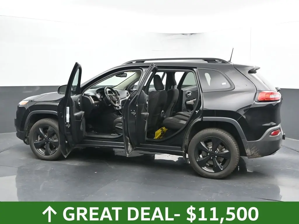2017 Jeep Cherokee Altitude photo 43