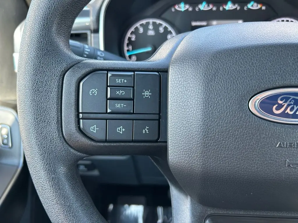 2023 Ford F-150 XL photo 17