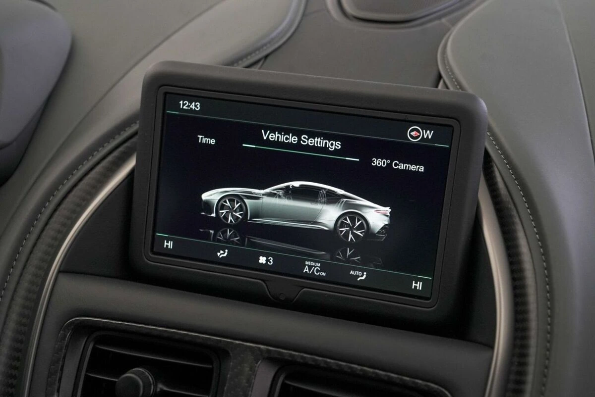 2023 Aston Martin DBS Base - Photo 27