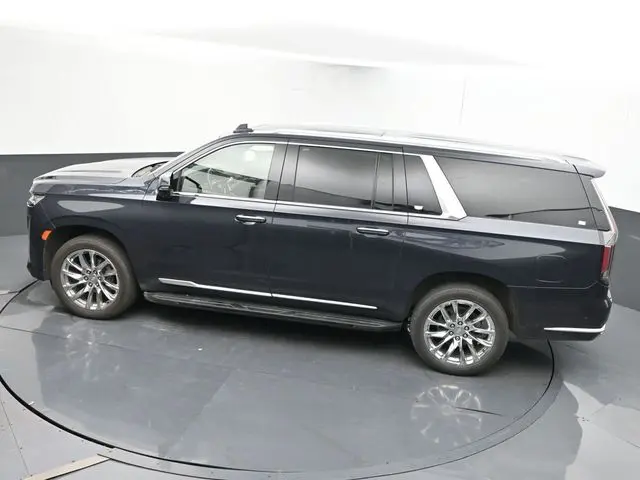 2023 Cadillac Escalade ESV Premium Luxury photo 30
