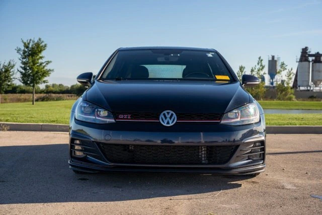 3VW5T7AU1KM023761