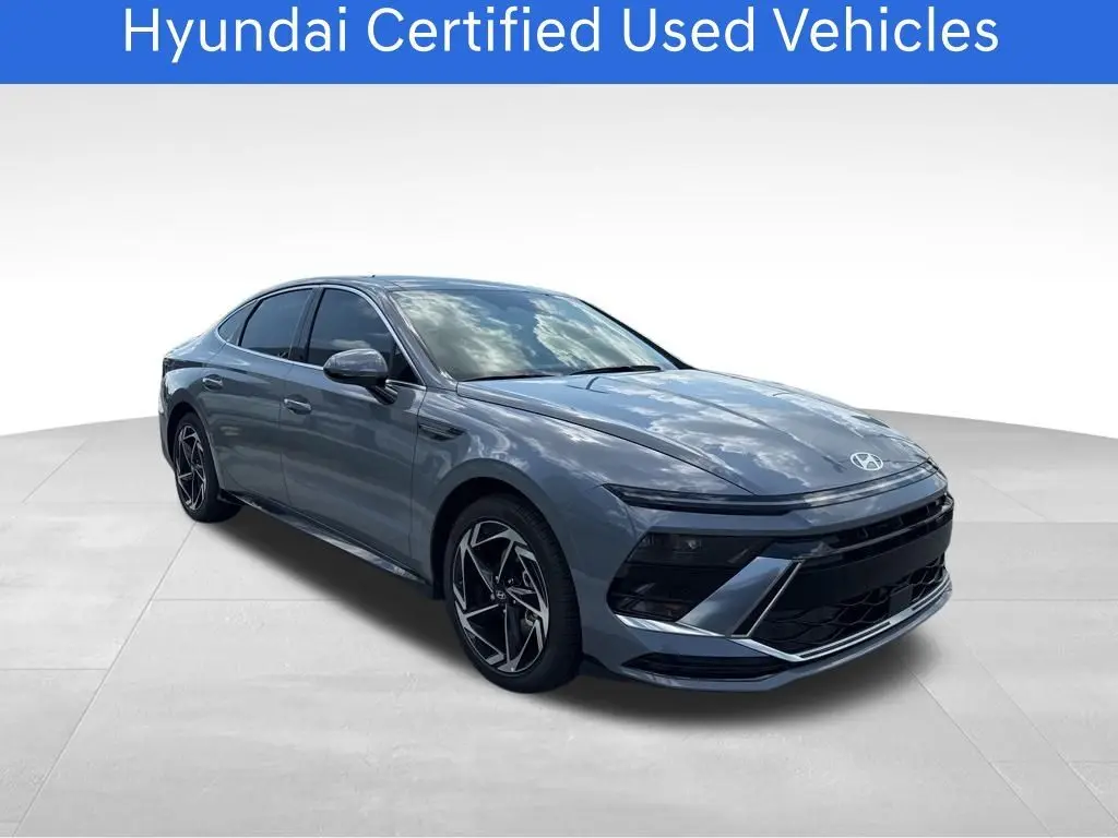 2025 Hyundai Sonata SE photo 3