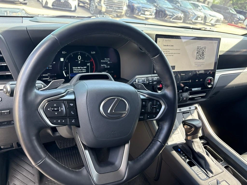 2024 Lexus GX Luxury - Photo 14