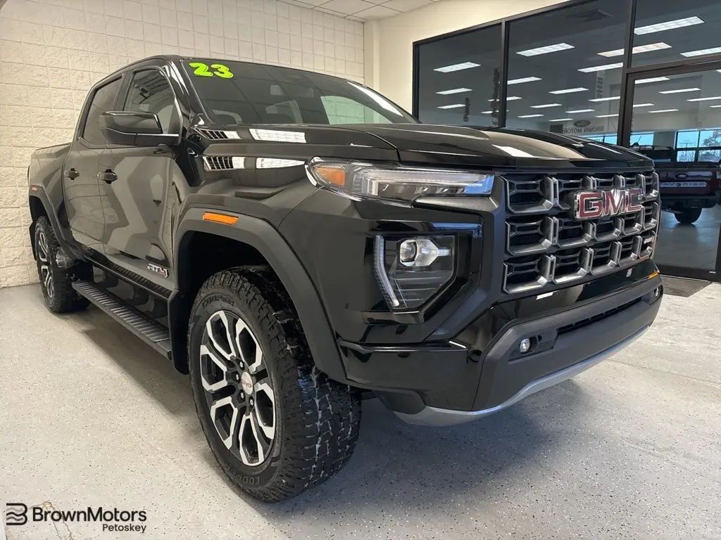 2023 GMC Canyon AT4's photo