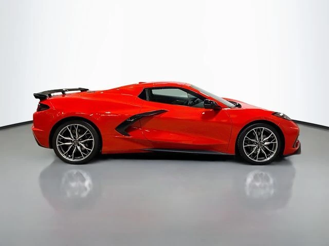 2025 Chevrolet Corvette 2LT - Photo 6