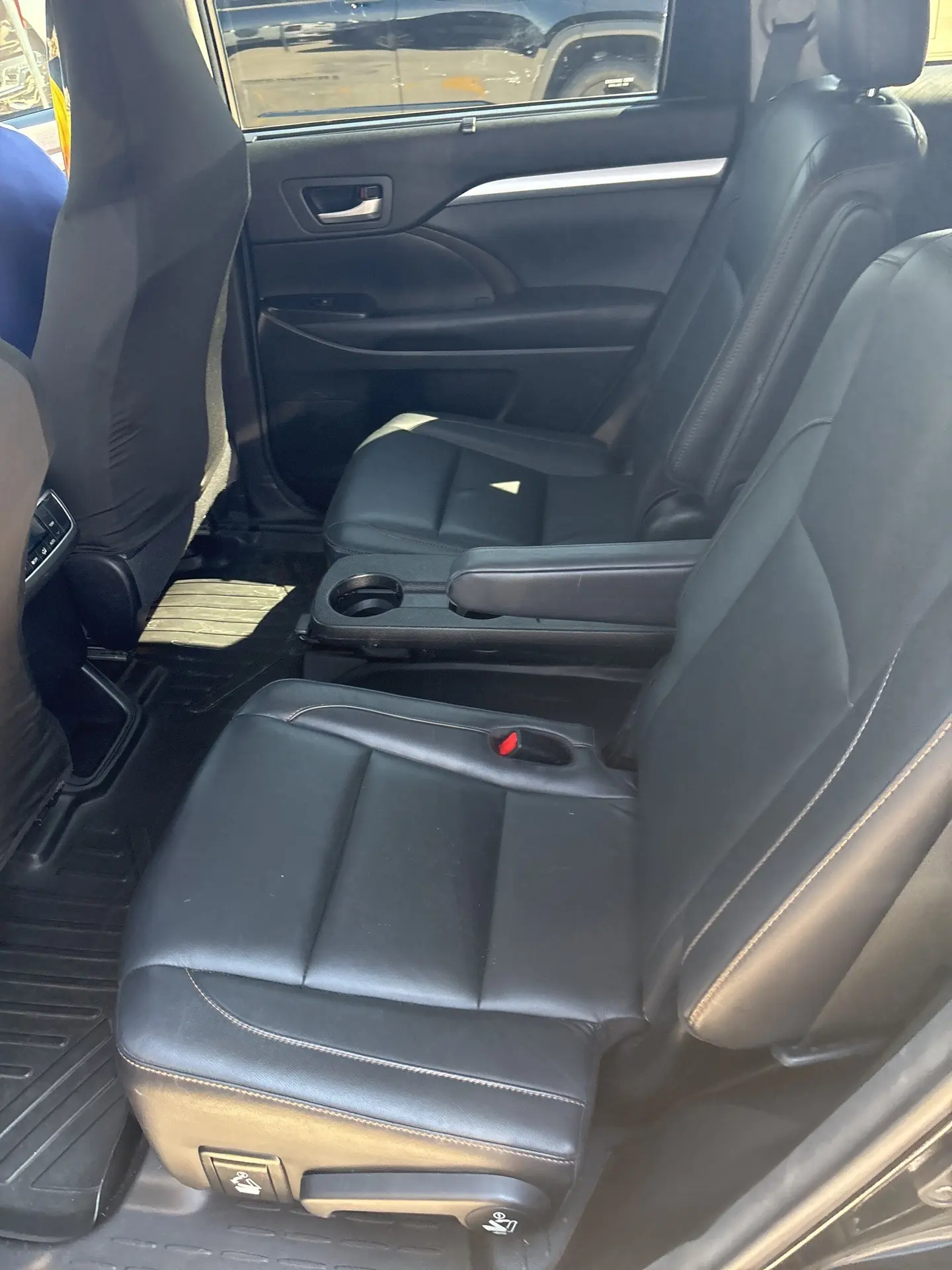 2017 Toyota Highlander XLE photo 4
