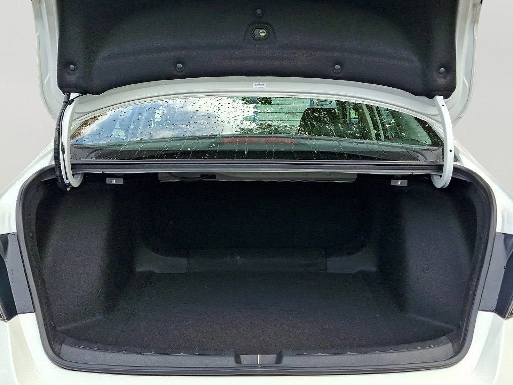 2024 Honda Civic EX - Photo 32