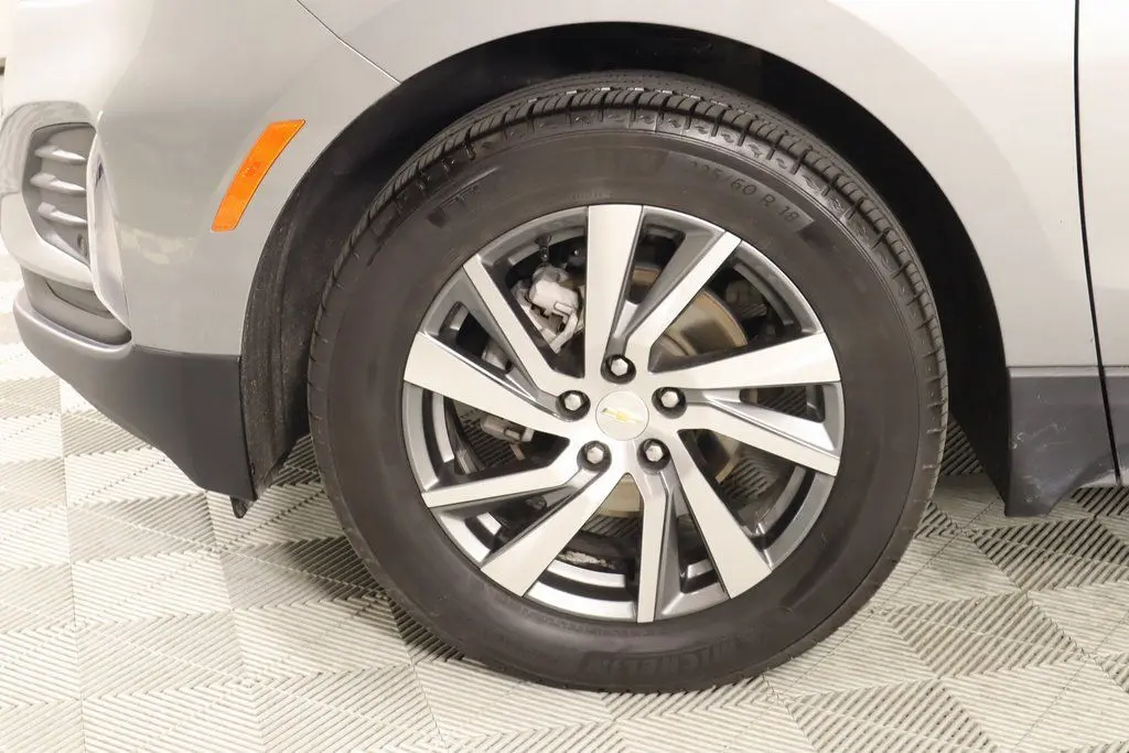 2024 Chevrolet Equinox LT photo 15