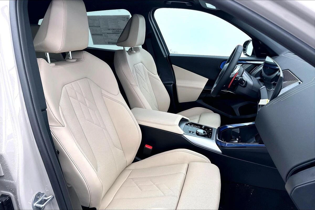 2026 BMW X3 M50 - Photo 16