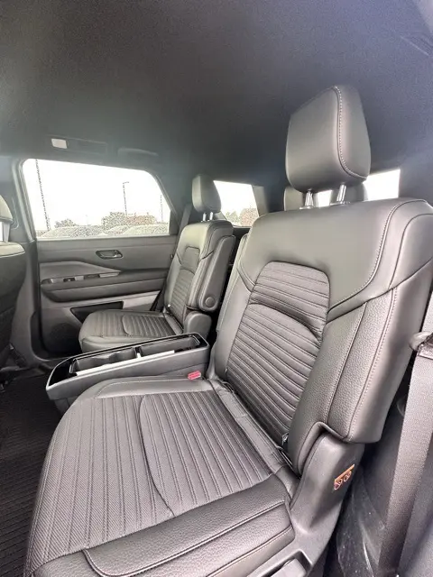 2025 Nissan Pathfinder Rock Creek photo 22