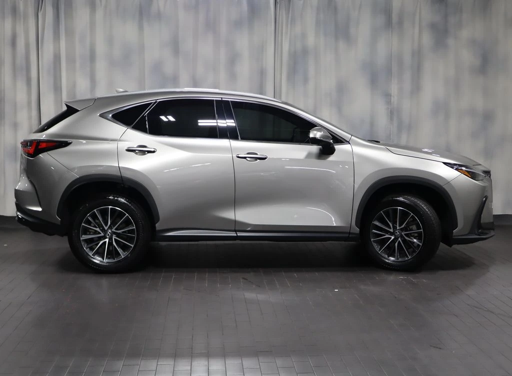 2025 Lexus NX 350 - Photo 9