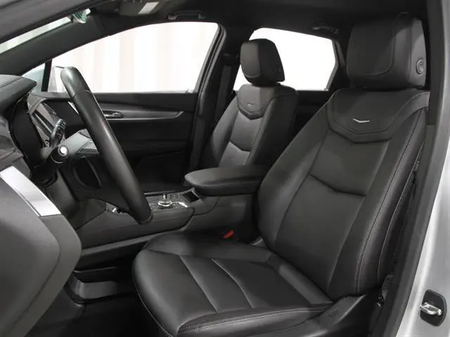 2020 Cadillac XT5 Luxury photo 3