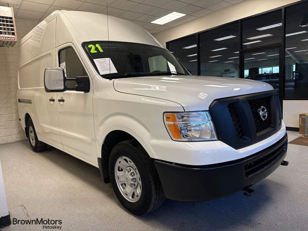 2021 Nissan NV 2500 High Roof SV V8's photo