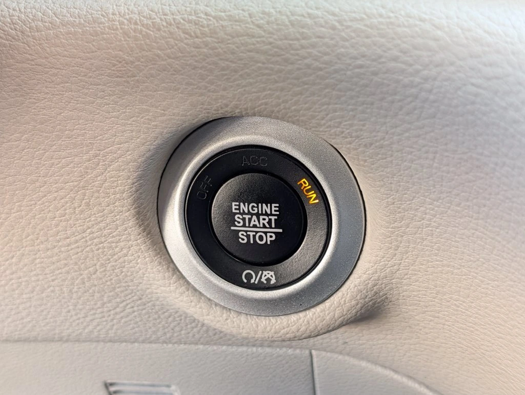 2023 Chrysler Pacifica Hybrid Limited - Photo 33
