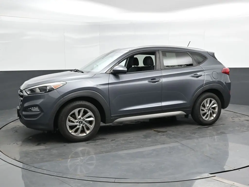 Used 2017 Hyundai Tucson SE with VIN KM8J3CA4XHU312549 for sale in Sycamore, IL