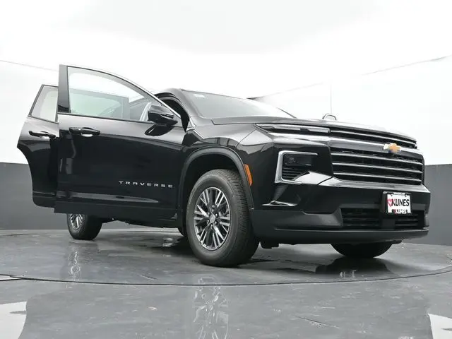 2026 Chevrolet Traverse 2LT photo 56