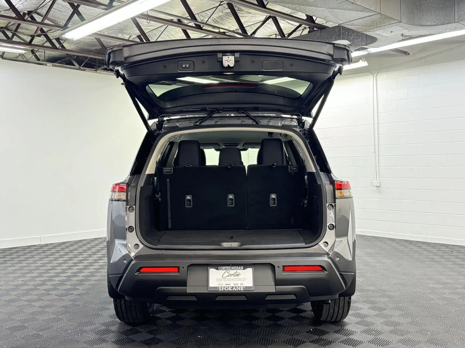 2025 Nissan Pathfinder SV photo 28