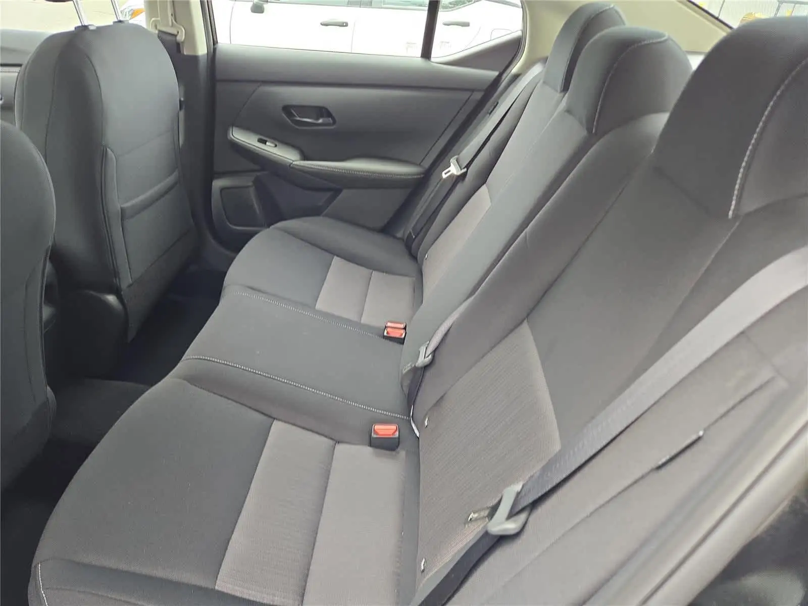 2025 Nissan Sentra SV photo 11
