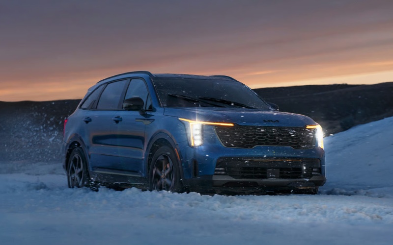 Kia Hybrid, Plug-in Hybrid, or EV? Choosing the Right Electrified Kia in Bend, OR