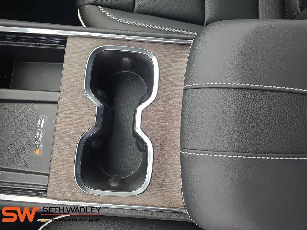 2026 GMC Acadia Denali - Photo 26