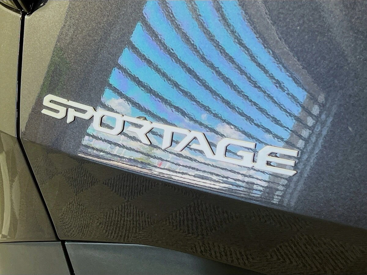 2026 Kia Sportage EX - Photo 32