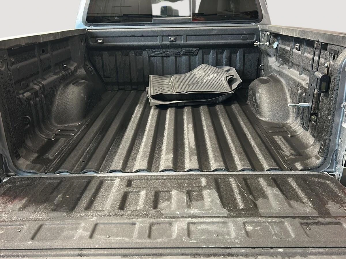 2021 Chevrolet Colorado ZR2 - Photo 31