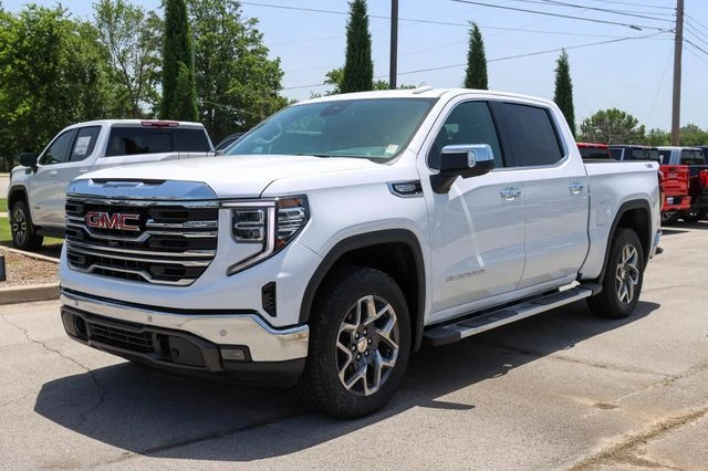 2026 GMC Sierra 1500 SLT - Photo 6