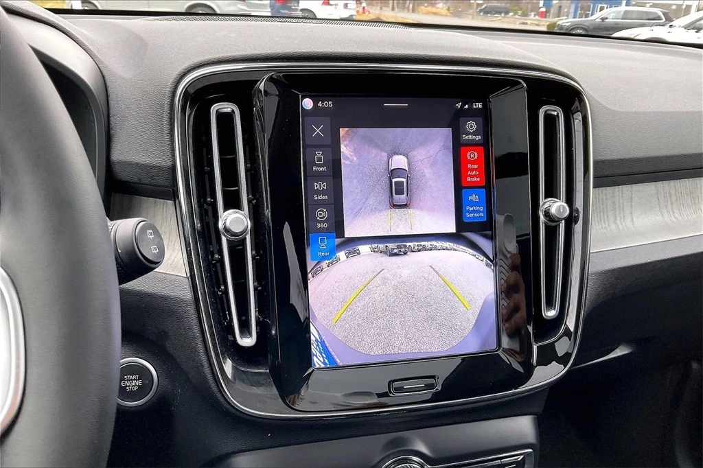 2024 Volvo - image 14