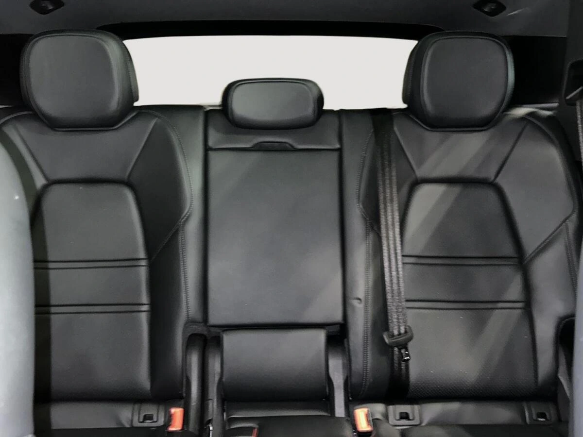 2023 Porsche Cayenne Base - Photo 14