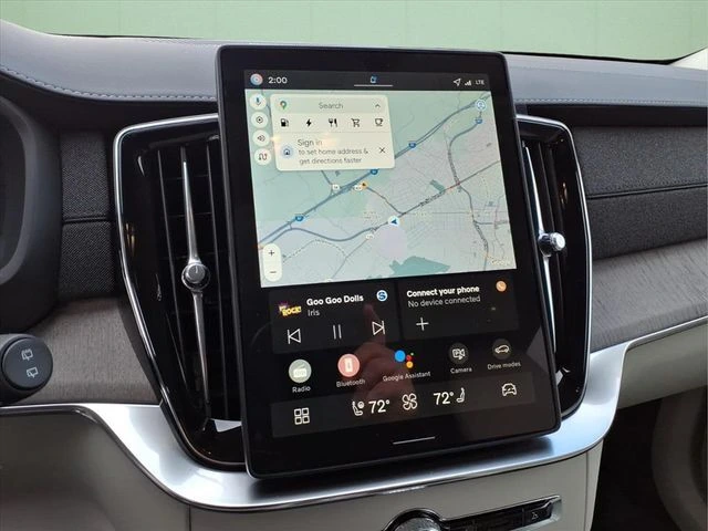 2026 Volvo - image 18