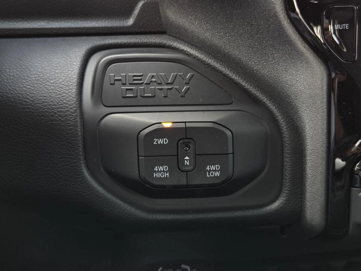 2025 RAM 2500 Tradesman - Photo 13