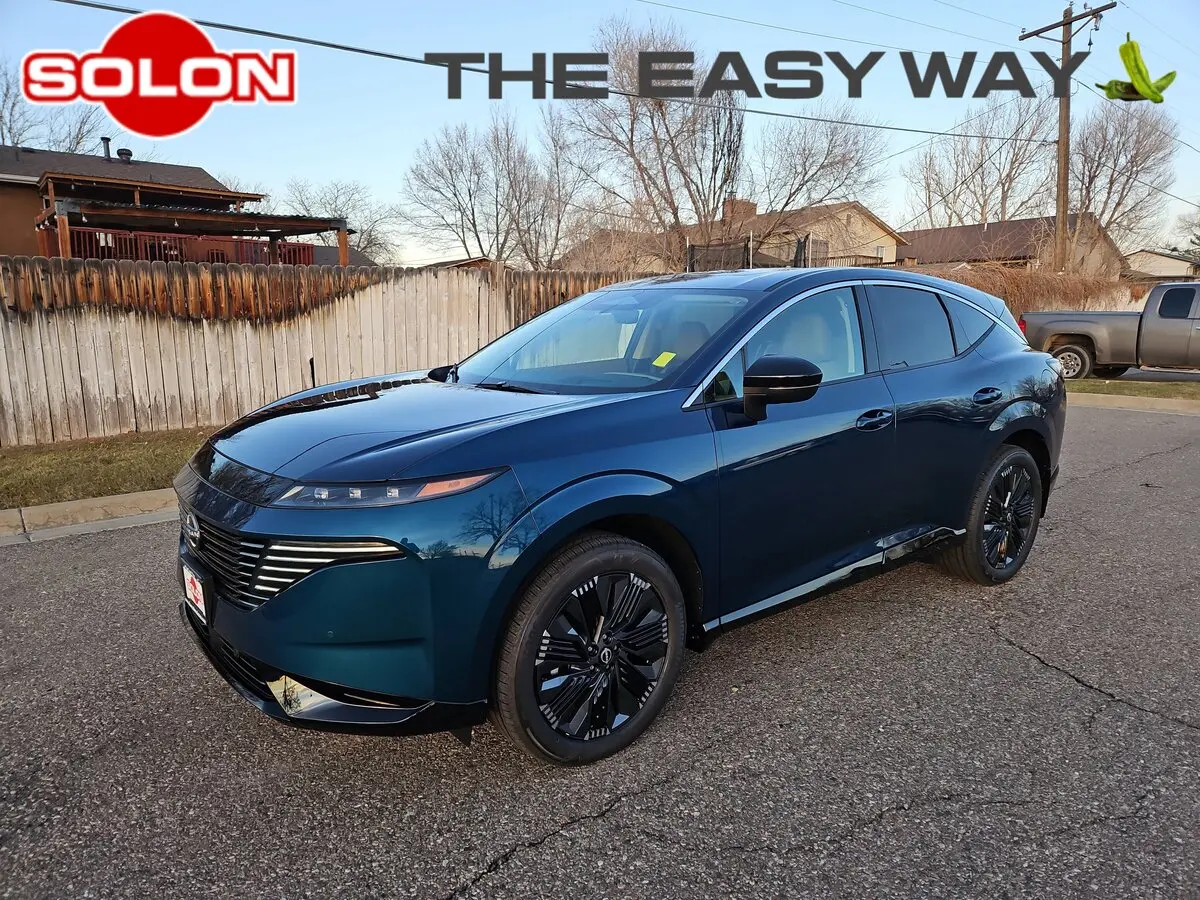 2026 Nissan Murano Platinum's photo
