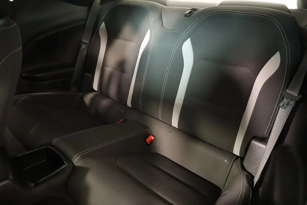 2020 Chevrolet Camaro 1LT photo 10