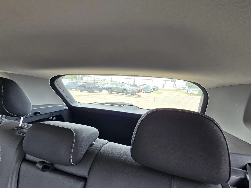 2024 Volkswagen Taos SE - Photo 17