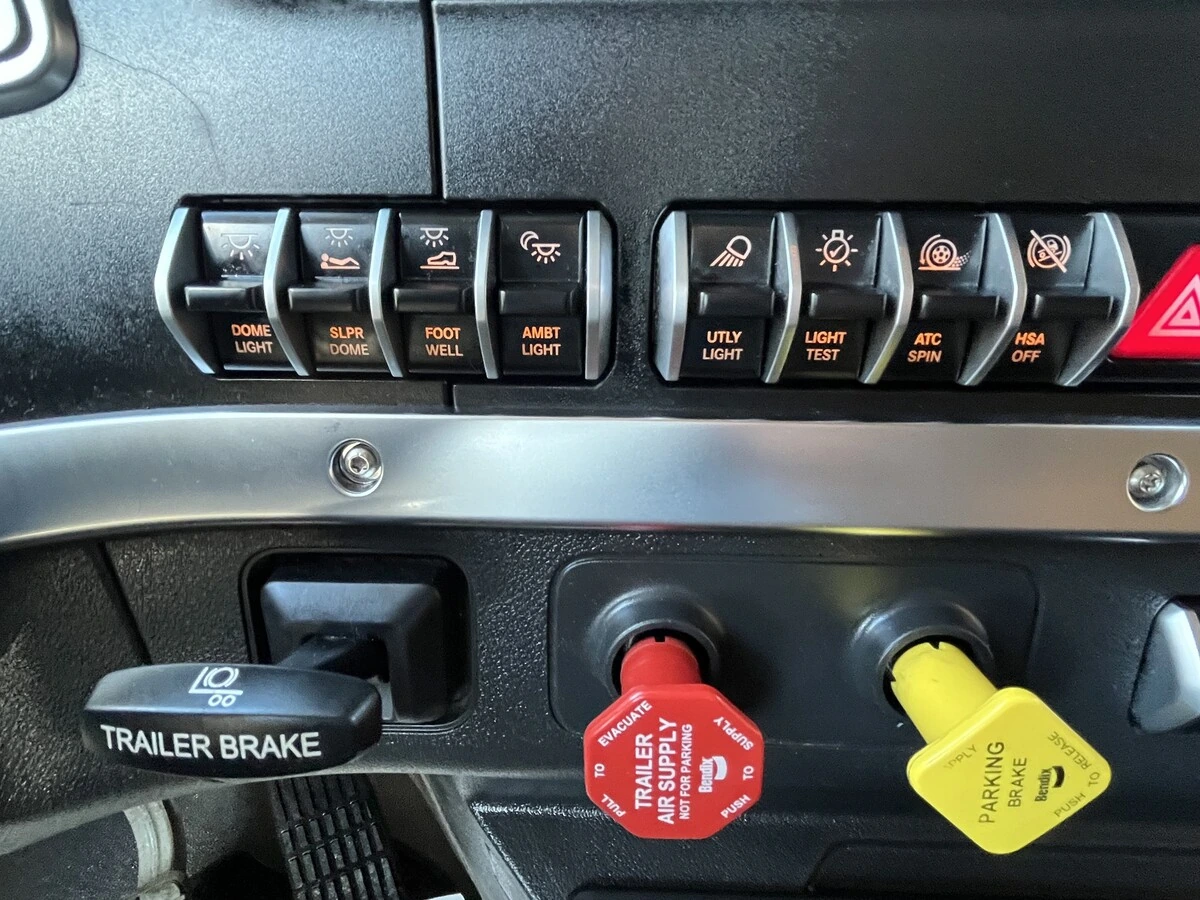 2024 Western Star - image 21