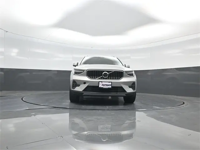 2024 Volvo XC40 Plus photo 48