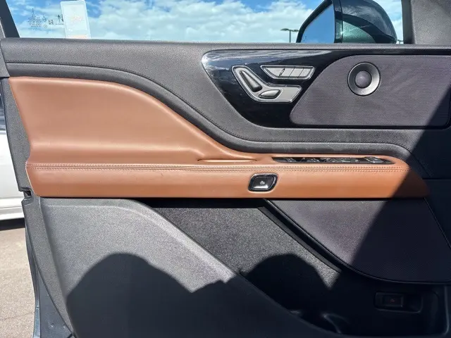 2022 Lincoln Aviator Reserve photo 17