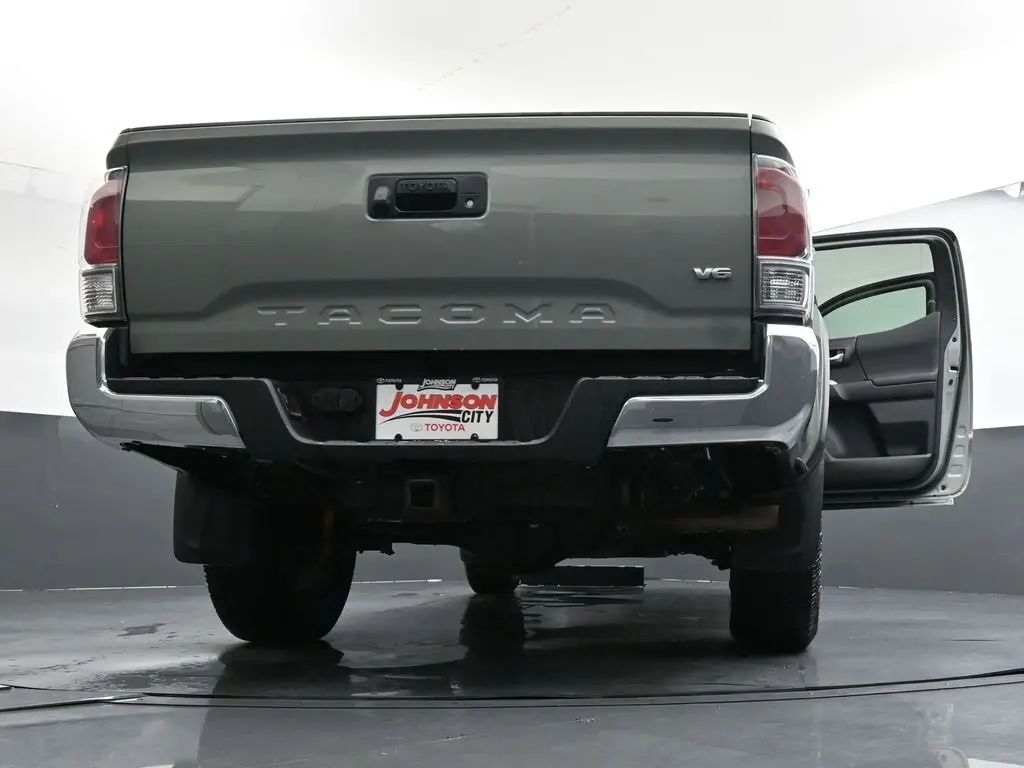 2022 Toyota Tacoma TRD Off-Road V6 photo 44