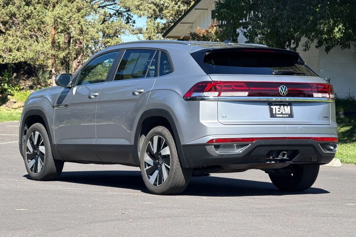 2025 Volkswagen Atlas Cross Sport SE w/Tech - Photo 6