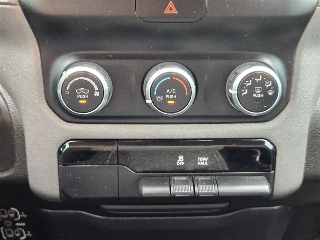2019 Ram 1500 Tradesman photo 19