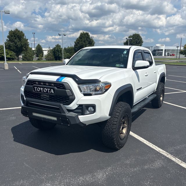 2017 Toyota® Tacoma TRD Off-Road