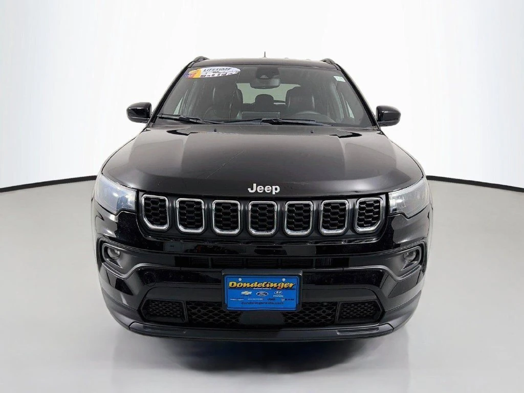 Used 2024 Jeep Compass Latitude Lux with VIN 3C4NJDFN9RT113278 for sale in Cohasset, Minnesota